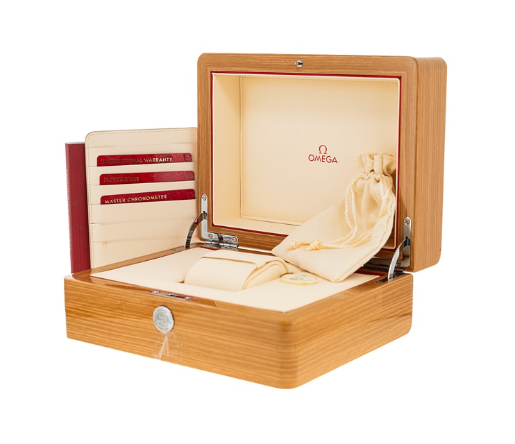 Omega Planet Ocean 215.92.46.22.03.001 Image 5